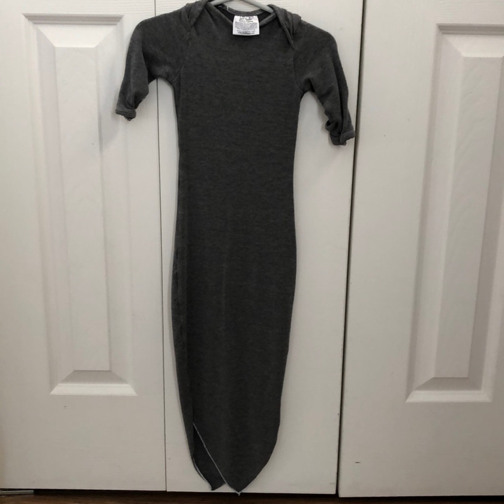 Newborn baby gown/sleeper